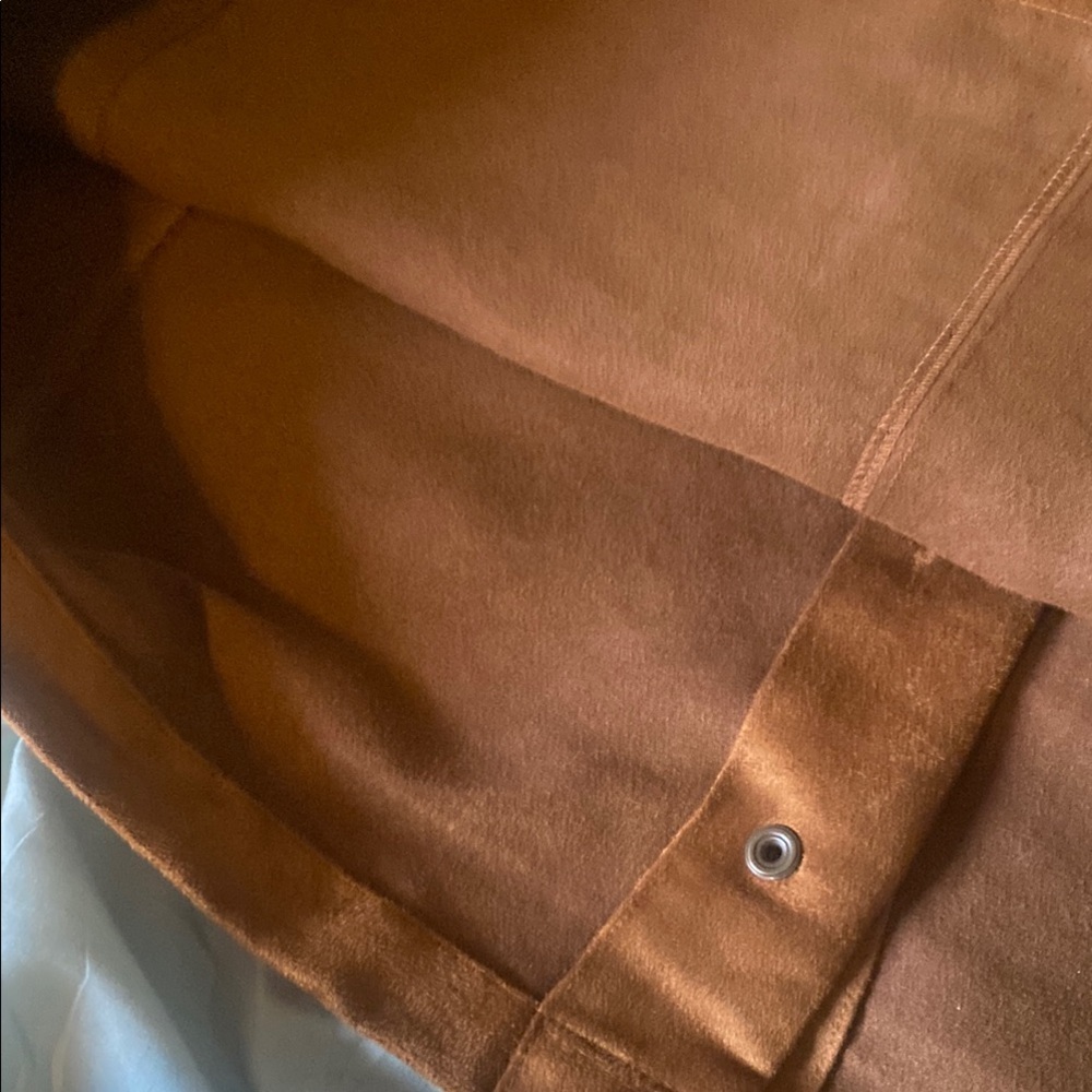 Women's rust tone- faux suede mini skirt- snap button front- size 20 - Picture 7 of 7